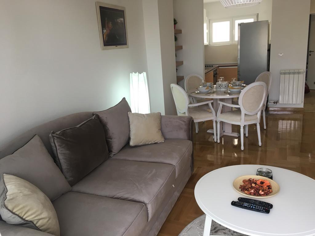 Apartment Posejdon Belgrad Zewnętrze zdjęcie