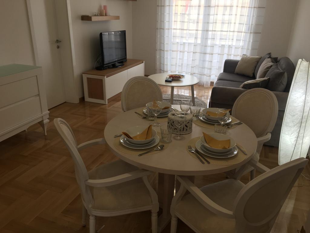 Apartment Posejdon Belgrad Zewnętrze zdjęcie